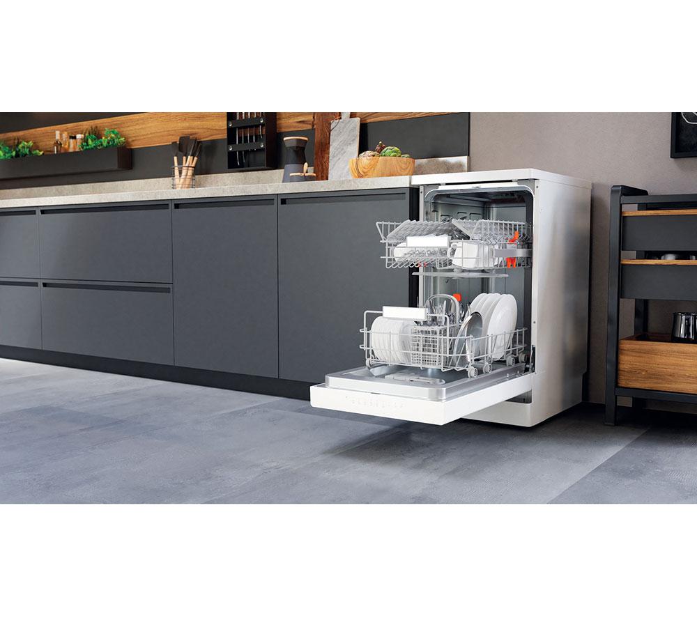 Lavavajillas estrecho HOTPOINT HSFO 3T223 W UK N - Blanco