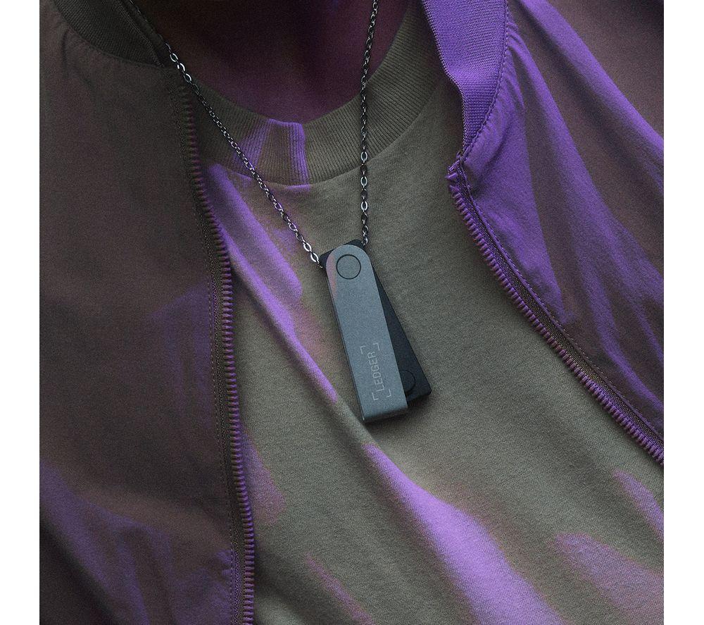 LEDGER Nano S Plus Hardware Wallet - Ruby Red