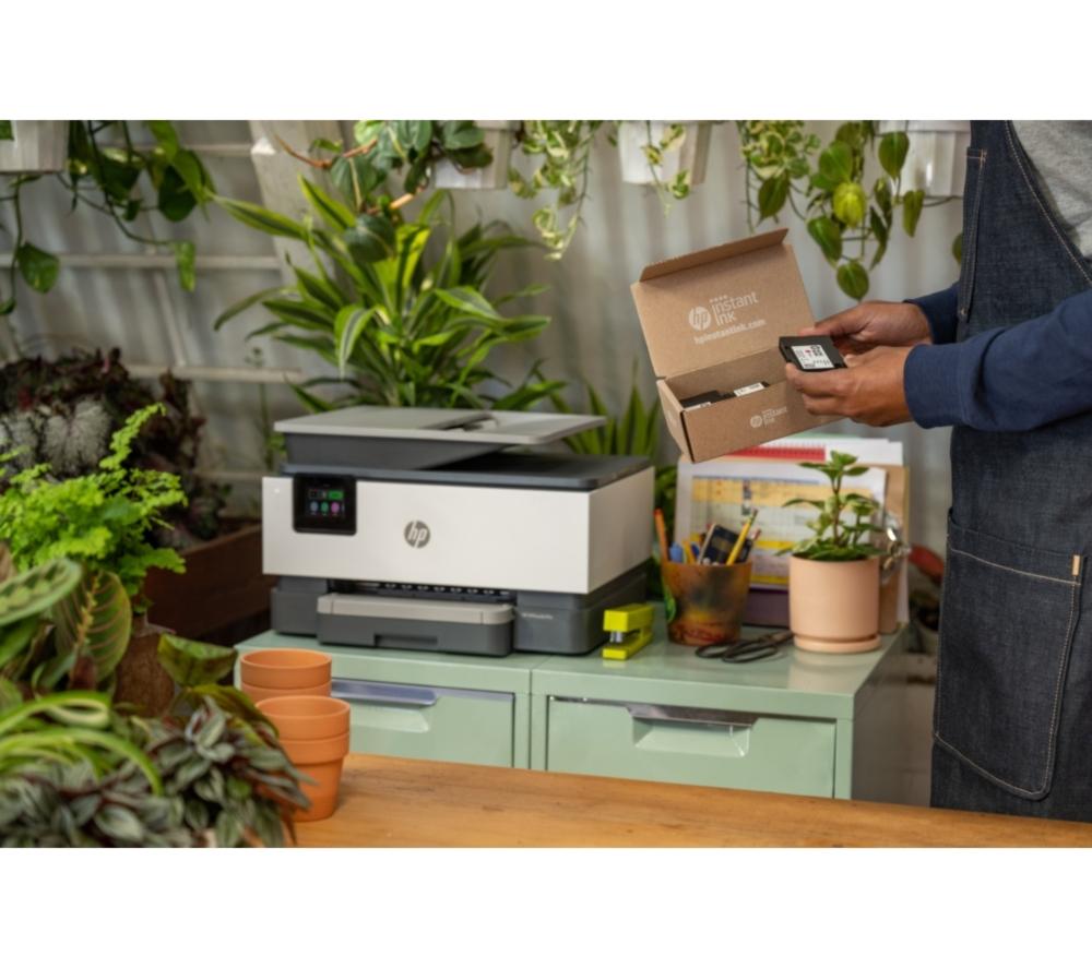 Impresora multifunción inalámbrica HP OfficeJet 9120e a color | Escanea y copia | 3 meses de tinta instantánea gratis con HP+