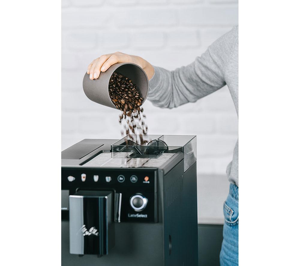 Cafetera automática MELITTA LatteSelect con molinillo integrado - Negra