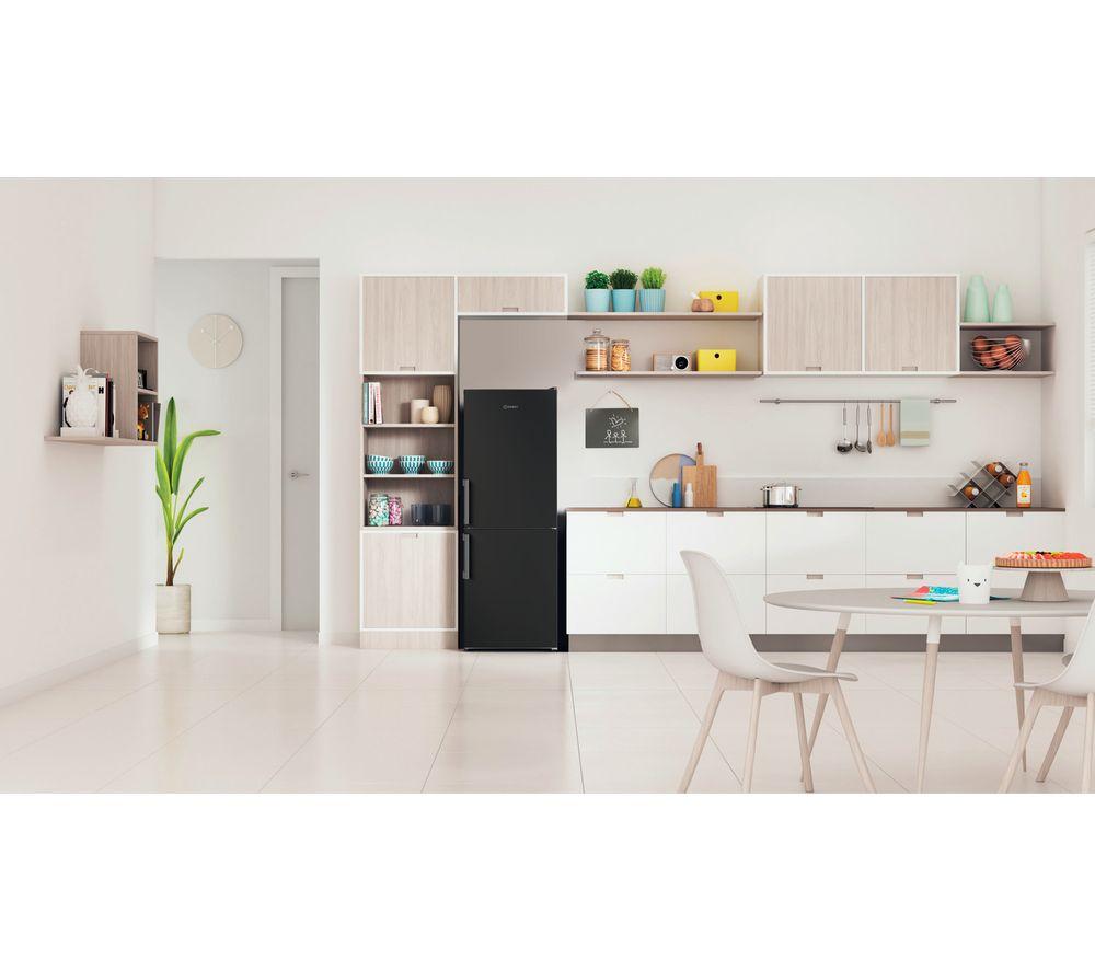 Frigorífico combi INDESIT Low Frost IB55 532 B UK 50/50 - Negro