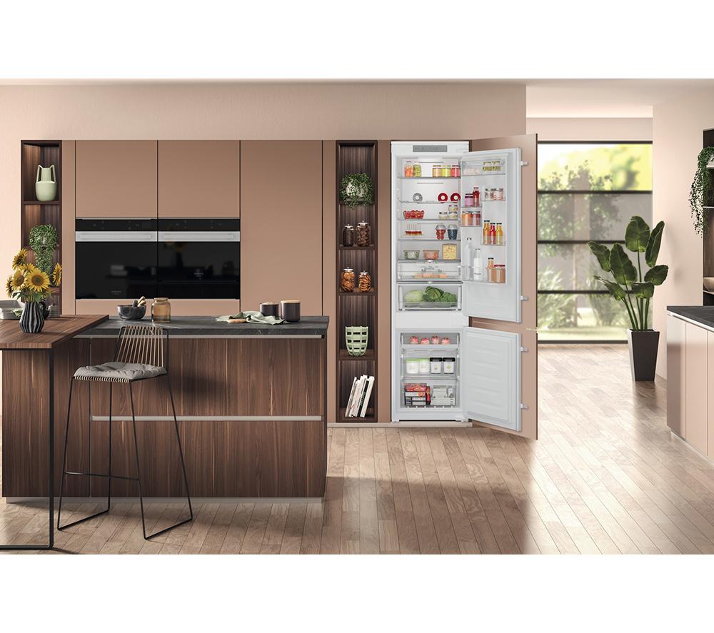 Frigorífico Combi Integrable HOTPOINT Total No Frost HTC20 T322 UK 70/30 - Bisagra deslizante