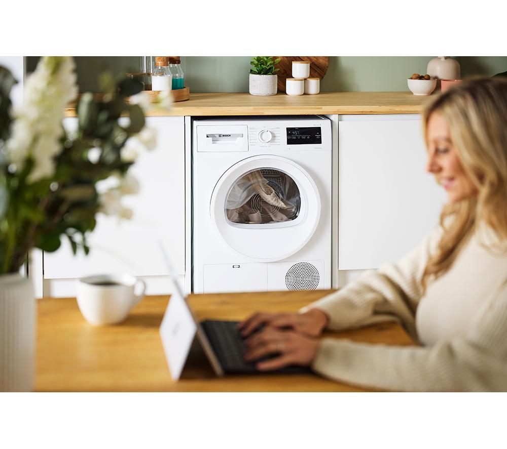 BOSCH Series 4 WTH85225GB 8 kg Heat Pump Tumble Dryer - White