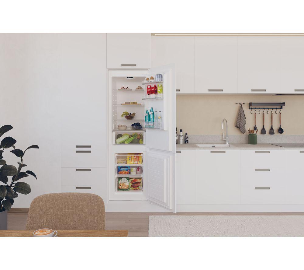 CANDY CBBML18EK Integrierte 70/30 Smart-Kühl-Gefrierkombination – Schlepptürtechnik