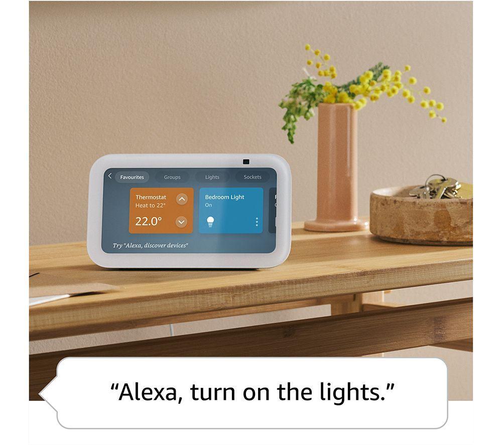 AMAZON Battery Video Doorbell (Venetian Bronze) & Echo Show 5 Smart Display with Alexa (Charcoal) Bundle - 3rd Gen