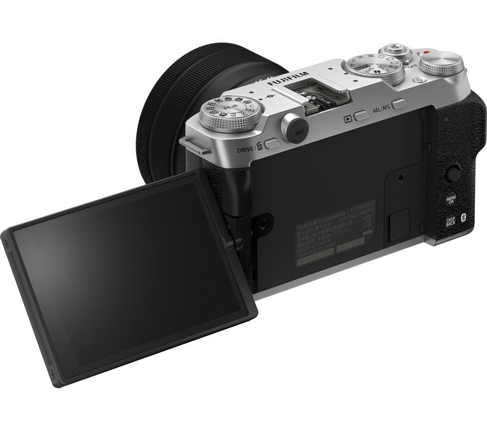 FUJIFILM X-M5 Mirrorless Camera with FUJINON XC 15-45 mm f/3.5-5.6 OIS PZ Lens - Silver
