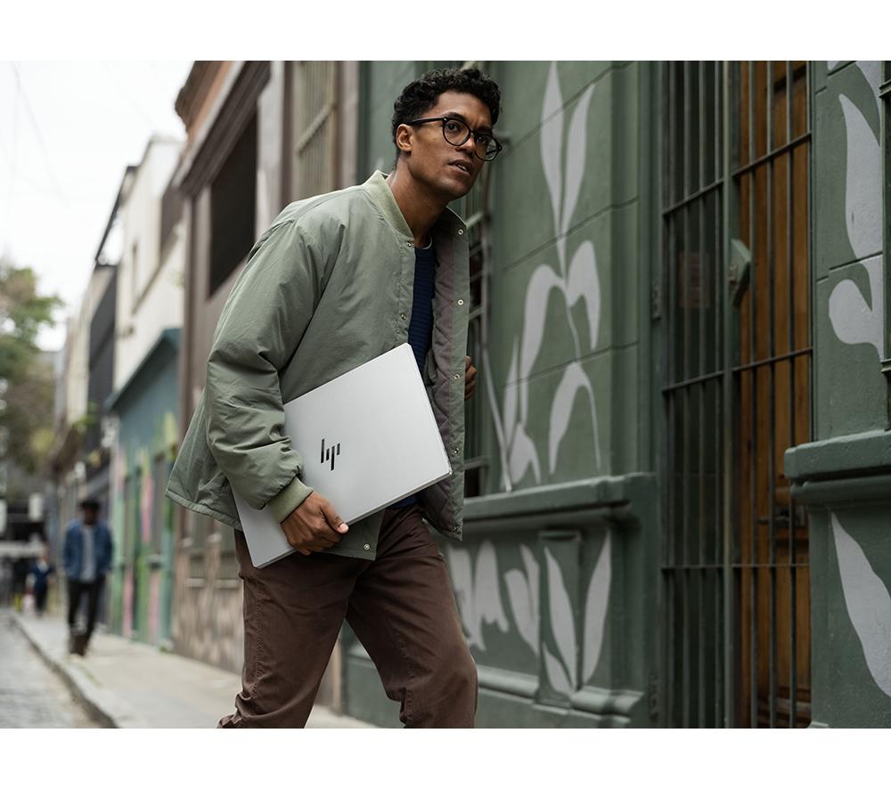 Portátil HP OmniBook 7 AI de 17" - Intel® Core™ Ultra 5, SSD de 512 GB, Plata