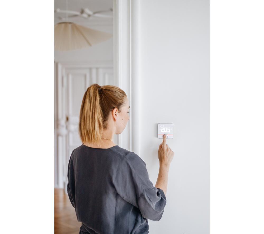 BOSCH Smart Home Room Thermostat II - 230 V, White