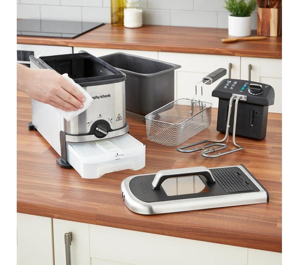 Freidora MORPHY RICHARDS Filter Pro 482001 - Negro y plateado