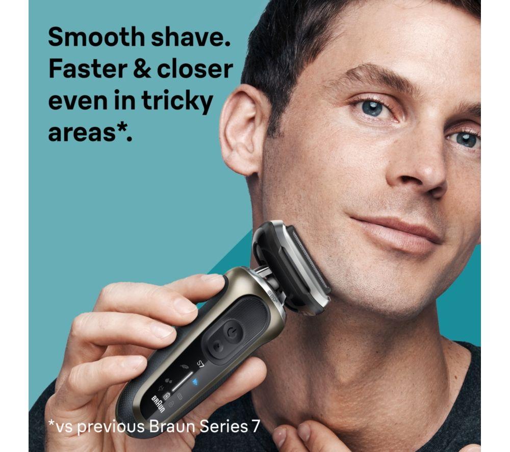 BRAUN Series 7 72-C7650CC Wet & Dry Foil Shaver & 4-in-1 SmartCare Centre - Gold