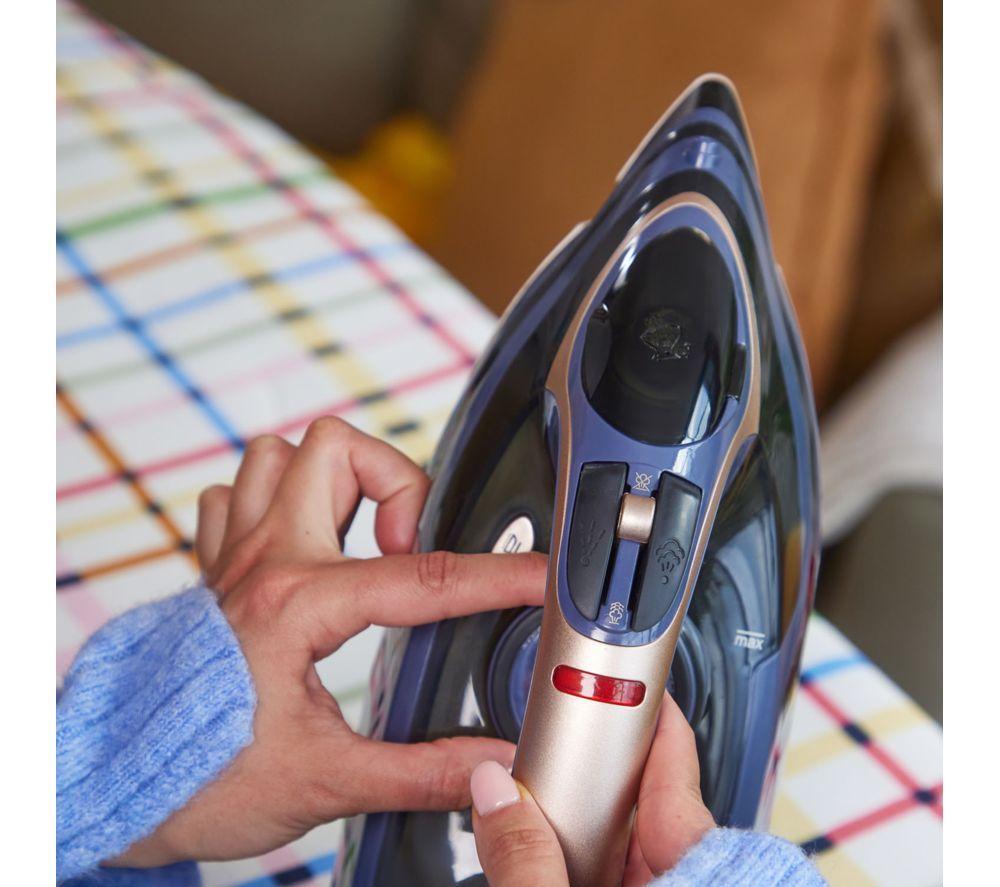 RUSSELL HOBBS Powersteam Ultra Pro Steam Iron - Midnight Blue