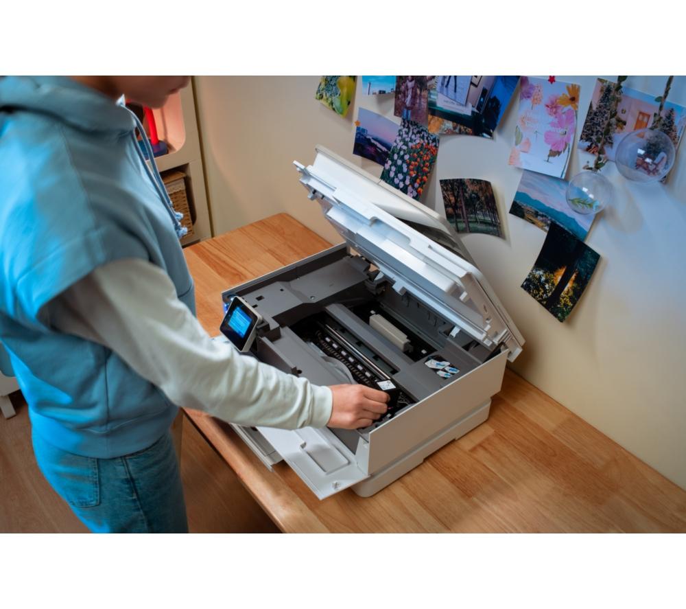 Impresora multifunción inalámbrica de inyección de tinta HP Envy Photo 7934 y 6 meses gratis de tinta Instant Ink