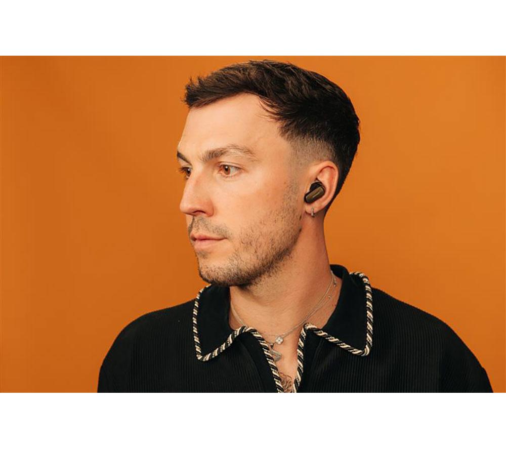 BOSE QuietComfort Ultra (2nd Gen) Wireless Bluetooth Noise-Cancelling Earbuds - Desert Gold