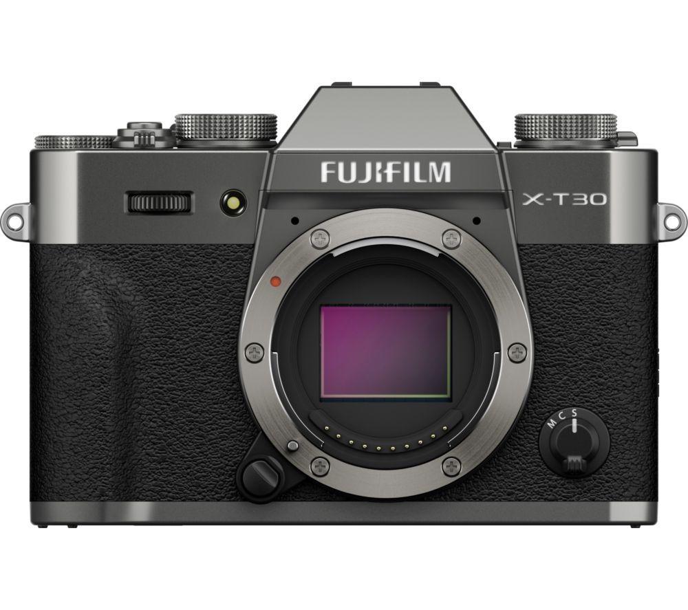 FUJIFILM X-T30 III Spiegellose Kamera mit FUJINON XC 13-33 mm f/3.5-6.3 OIS Objektiv - Anthrazitsilber
