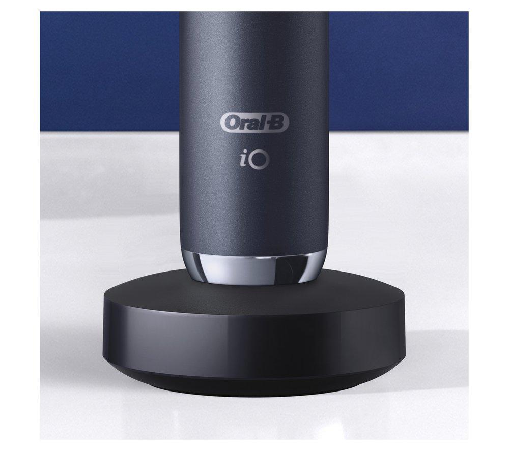 ORAL-B iO 9 Electric Toothbrush & Travel Charging Case - Black Onyx
