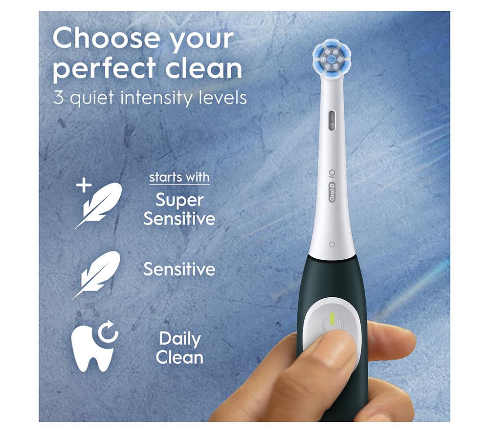 ORAL-B iO 2 Electric Toothbrush & Travel Case - Green