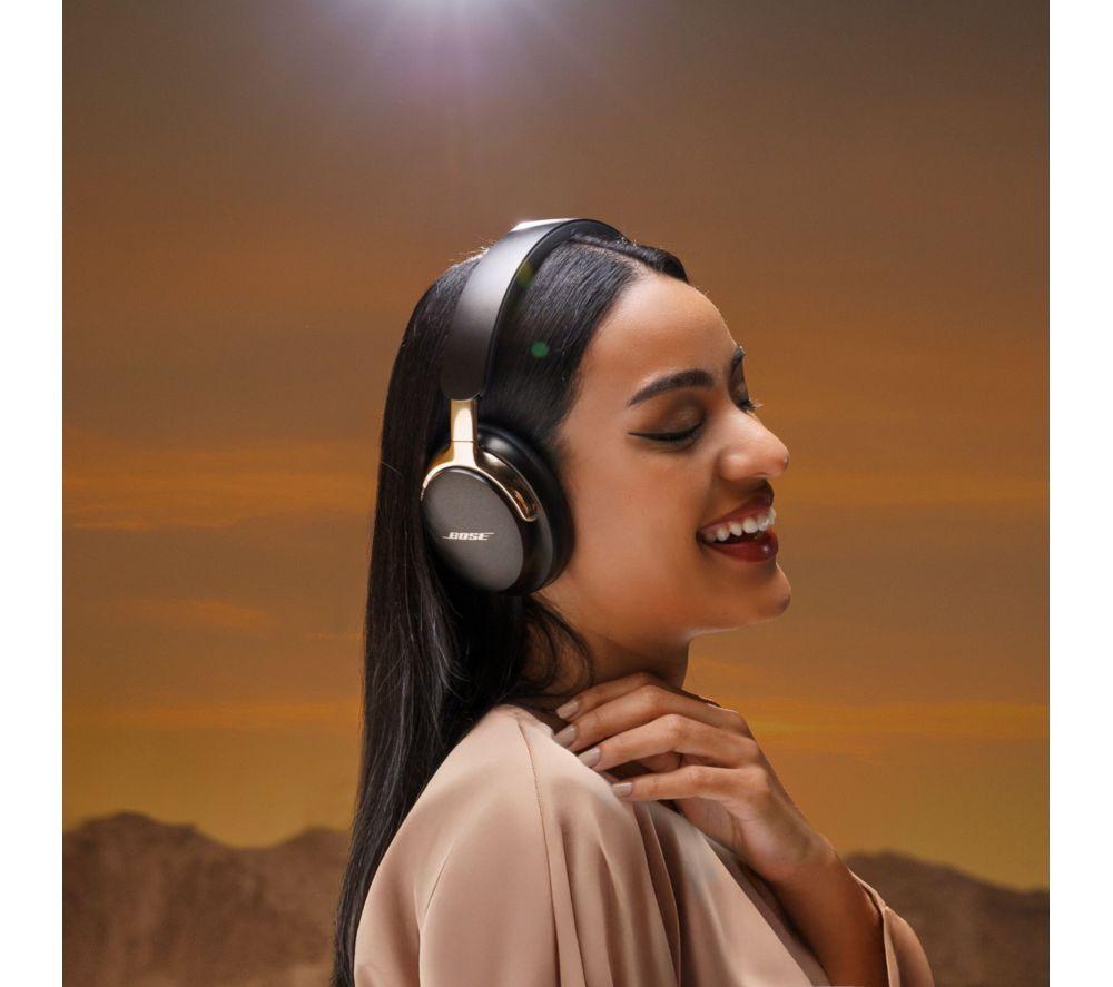BOSE QuietComfort Ultra (2nd Gen) Wireless Bluetooth Noise-Cancelling Headphones - Desert Gold